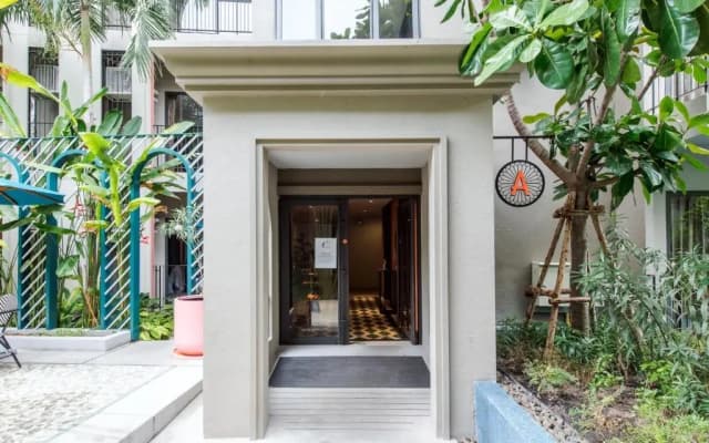 2BR Designer's villa at La Habana Huahin