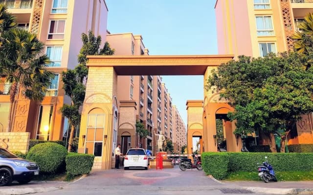 Atlantis Condo Resort by GPS