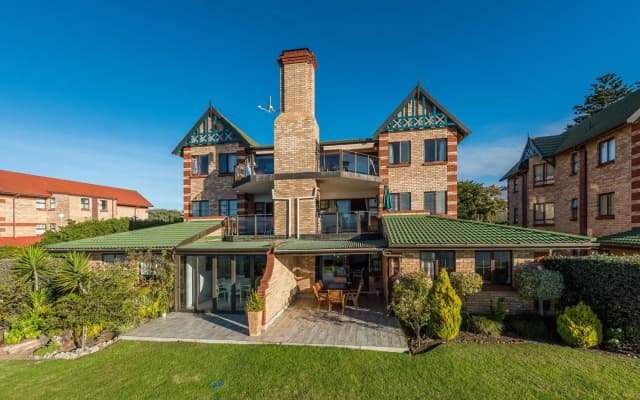 Beacon Wharf , George Hay 4 Holiday Accommodation
