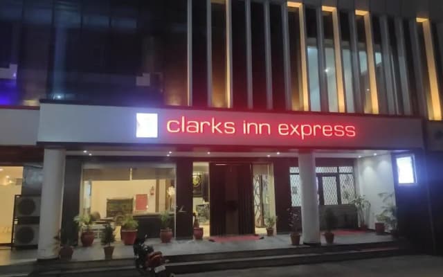 Clarks Inn Express