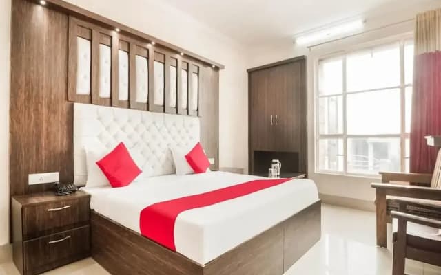 Hotel Vashistha by OYO Rooms