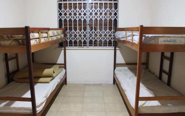 Casa muito espaçosa privativa com Piscina, Churrasqueira e área gourmet