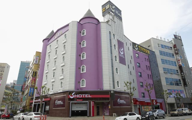 S Hotel