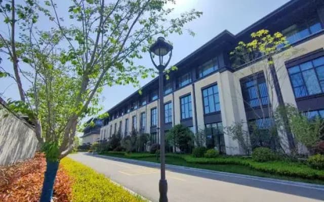 Fengxian Hotel (New District Bus Terminal Store)