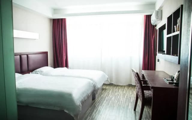 Xianning FX Hotel