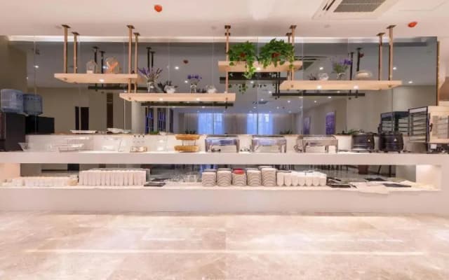 Lavande Hotel (Jinan Station Jiluo Road Subway Station Branch)