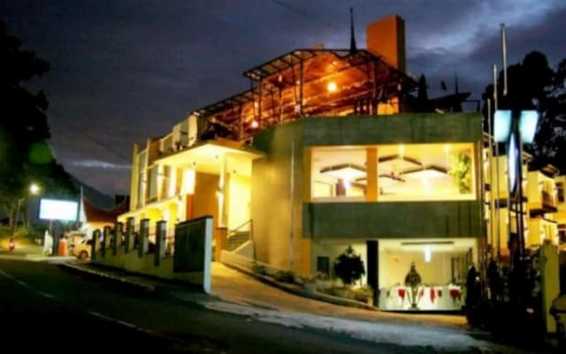 Royal Denai View Hotel