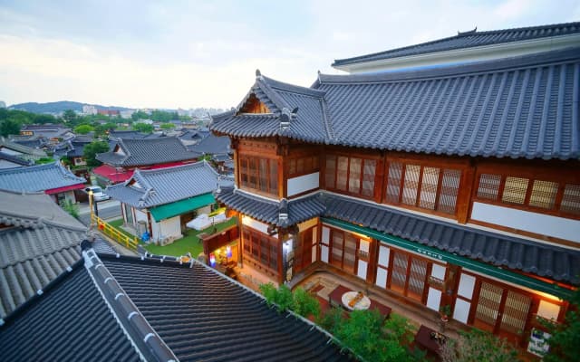Jeonju Cheonnyeoneui Achim Hanok Pension