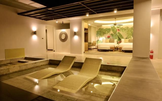 Tungtong Beach Villas