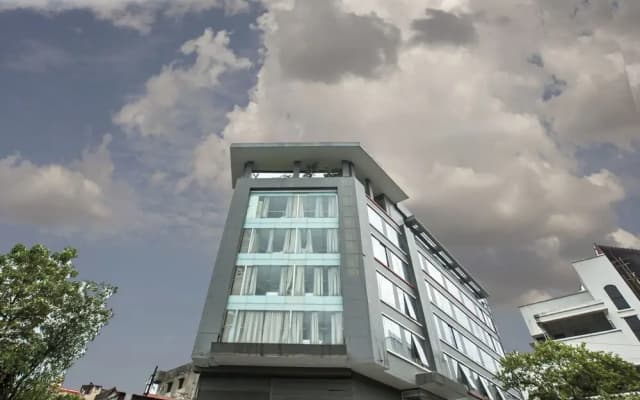 Octave Uptown Suites
