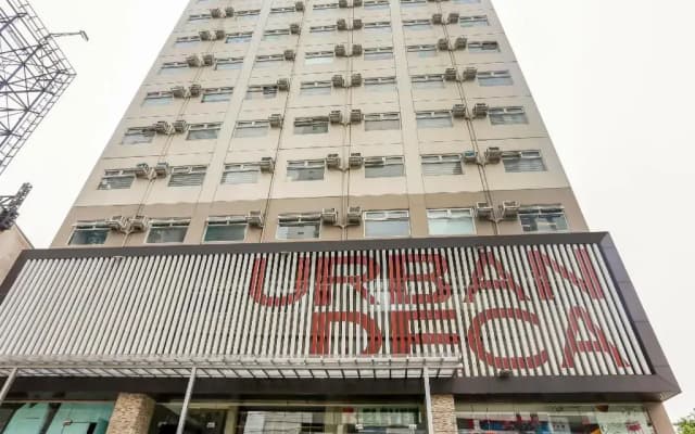 OYO 143 Buenbyahe Urban Deca Tower Edsa