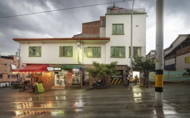 Hotel Paradise Center