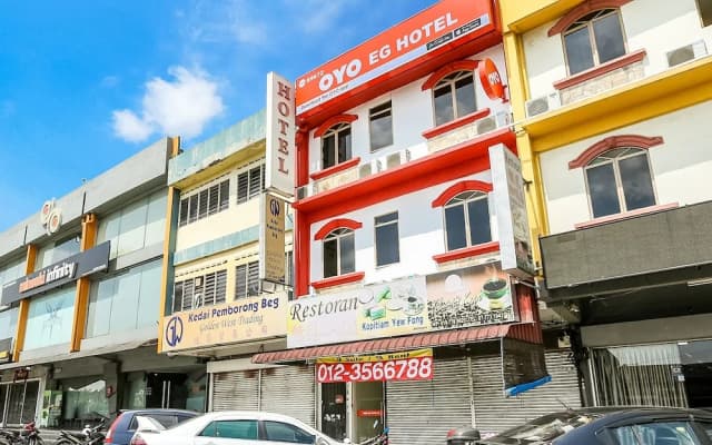 OYO 89672 EG Hotel JJ