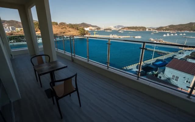 Blanc Hotel