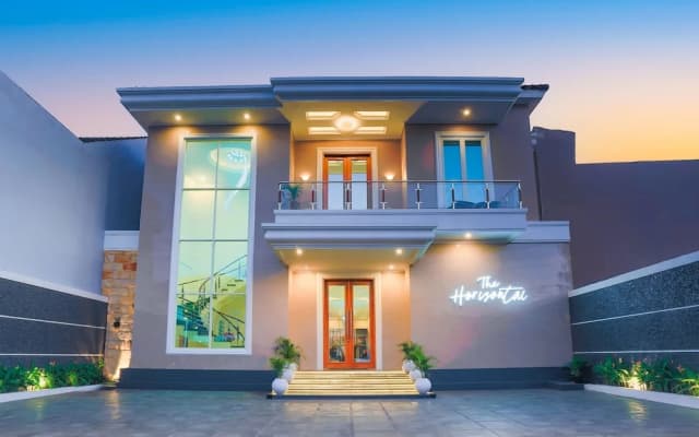 The Horizontal Hotel Pacitan