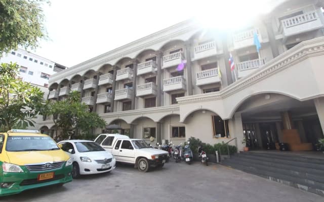 Honey Lodge