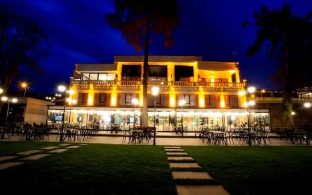 Del Lago Luxury Hotel By Saracoglu