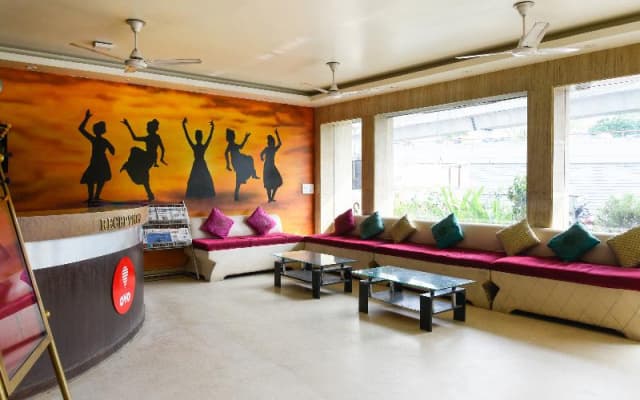 OYO Townhouse 340 JAGEER PALACE