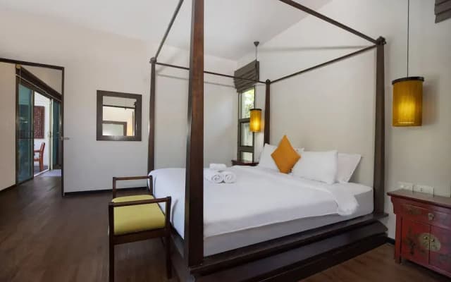 Live the Tropical Dream at Villa Mylico