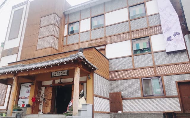 HotelArrive Jeonju Sihwayeonpung