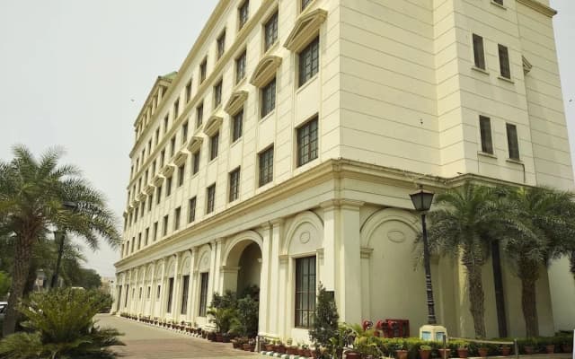 FabHotel Oasis DLF Phase 3