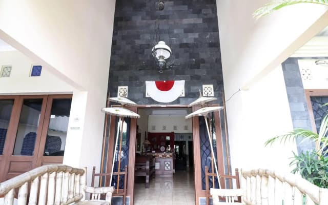 Ndalem Padma Asri Guest House