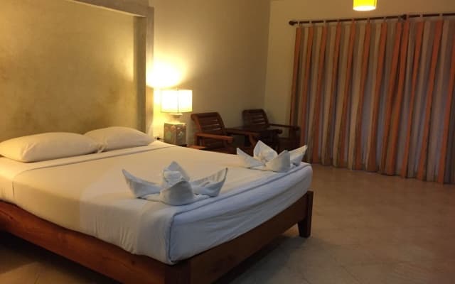 East Sea Paradise Hotel
