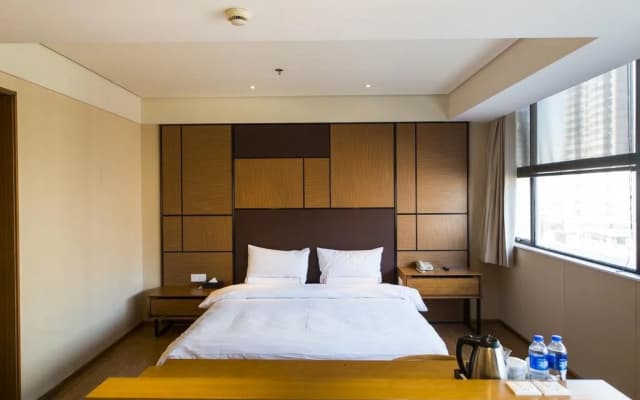 JI Hotel Ningbo Yinzhou Maidelong Road