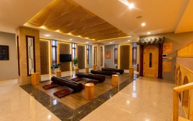 Eagle Hotel