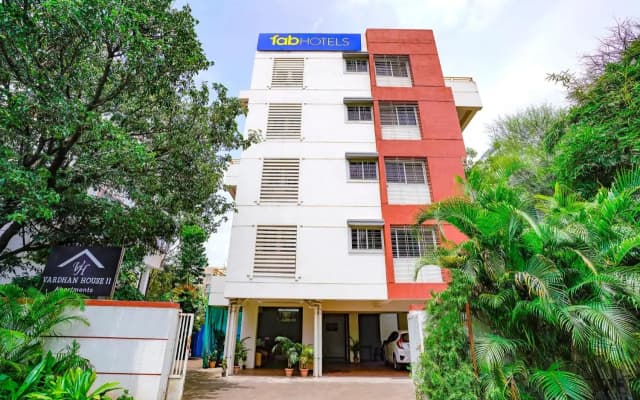 FabHotel Vardhan House II