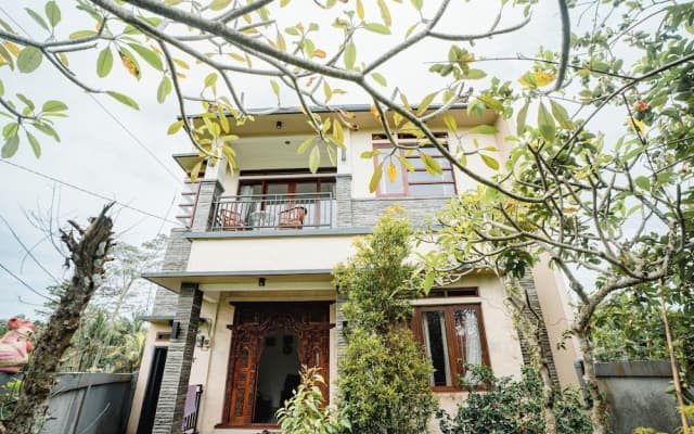 Casa De Arya