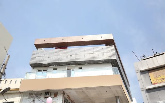 Hotel 24x7 Inn