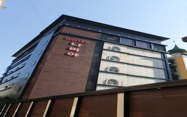 Nabiya Hotel