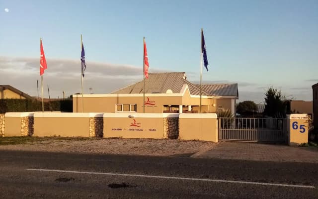 Due South Guesthouse