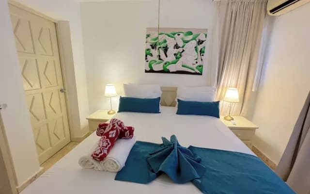 TROPICAL VILLAS playa LOS CORALES