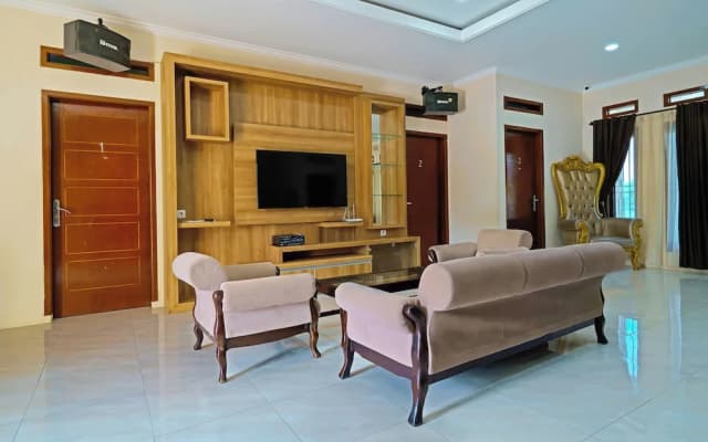 Collection O 92634 Villa Ds
