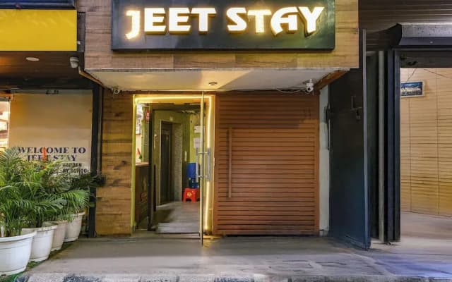 Fabhotel Jeet Stays