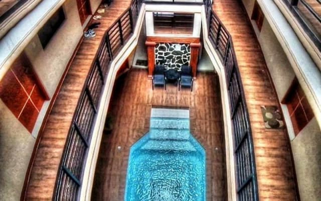 Janus Luxury Suites