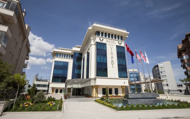 Vivaldi CE Gold Hotel