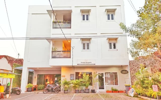 Manggolo Homestay Syariah