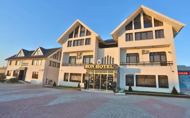 Bon Hotel City & Resort