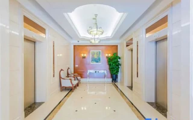 Tinghai International Light Luxury Meisu (Shanwei Poly Jindingwan)