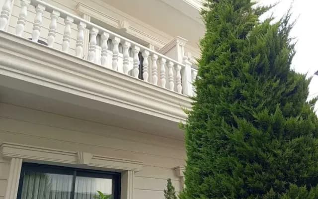 Ber Mai Inci Hotel
