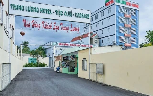 Trung Luong 1