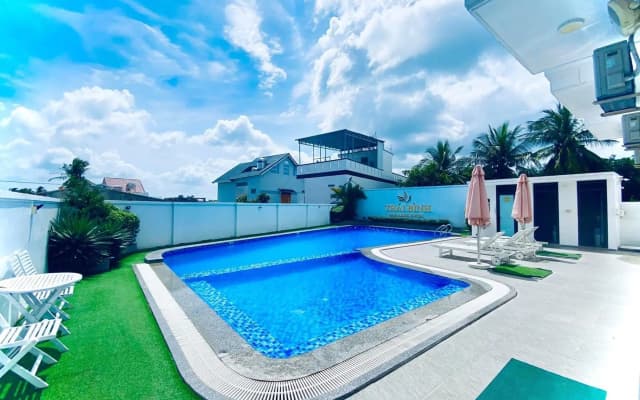 Thai Binh Cam Ranh Hotel