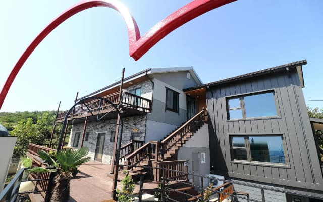 Gyeongju Happy Dream Ocean View Pension