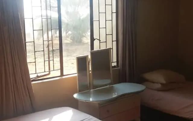 Room-confortable Farmhouse in Limpopo Pr