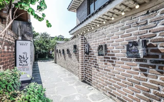 Hanok House