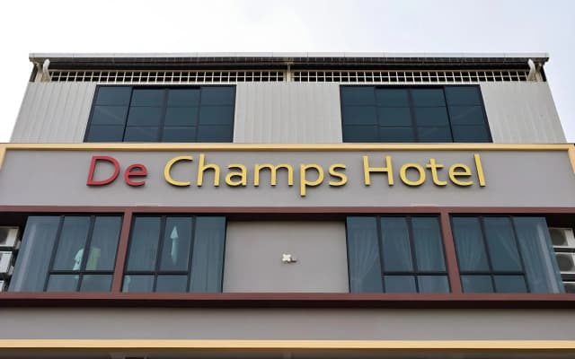De Champs Hotel