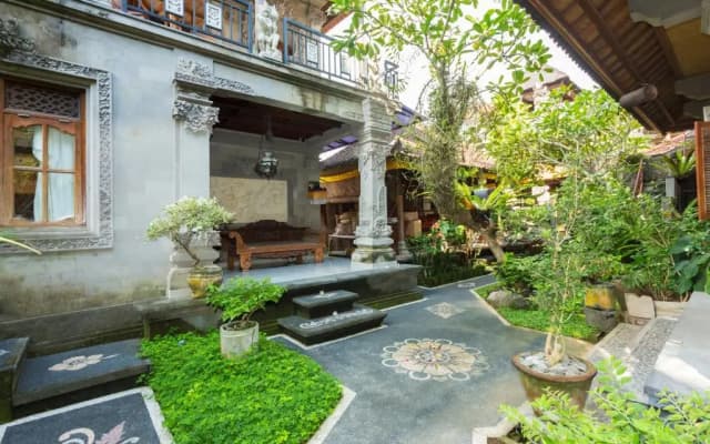 Bali Moon Guest House